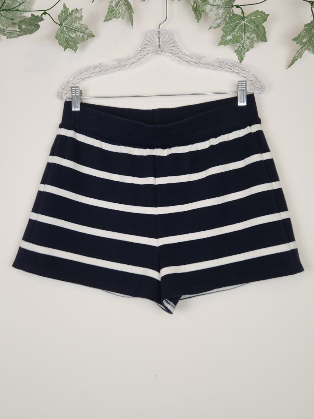 J. Crew Women's Size M Black White Striped Pull-on Stretch Cotton Blend Shorts